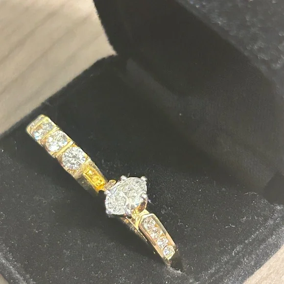 .95 Carat Center Diamond Ring Set. Natural, Not Lab Grown. 14K Yellow Gold. - Picture 16 of 17